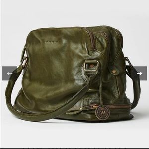 NWT The Wanderers Travel Co leather bag with crossbody strap